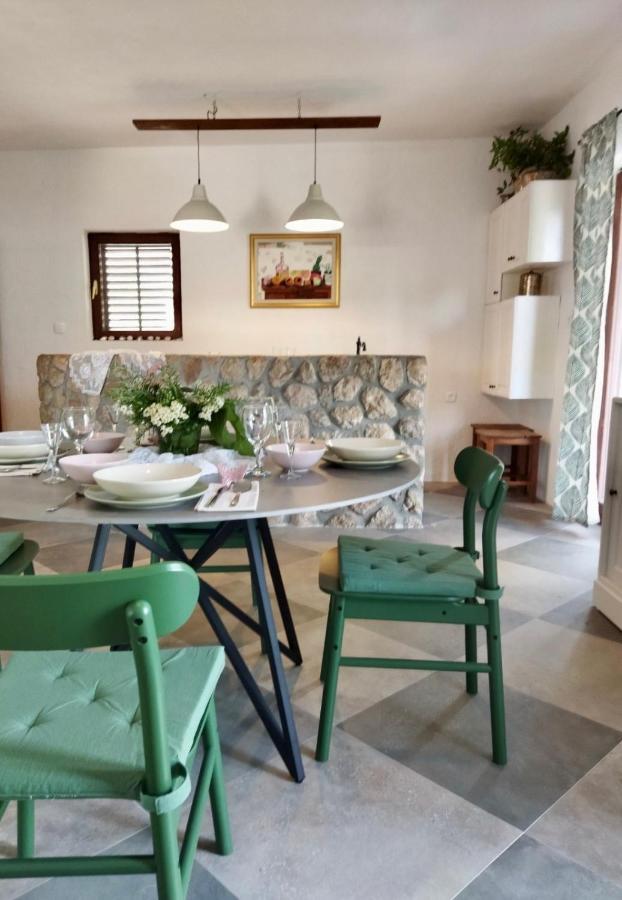 Holiday Home Bukovac Klimno Kültér fotó