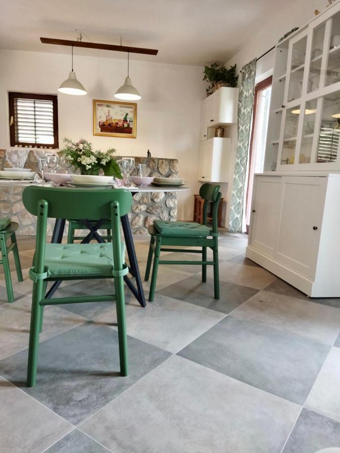 Holiday Home Bukovac Klimno Kültér fotó