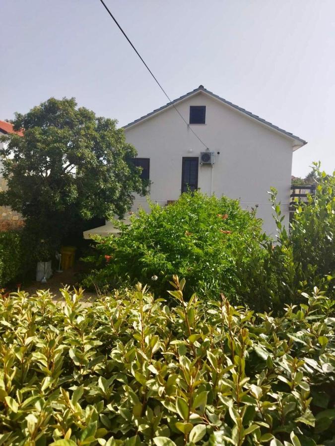 Holiday Home Bukovac Klimno Kültér fotó